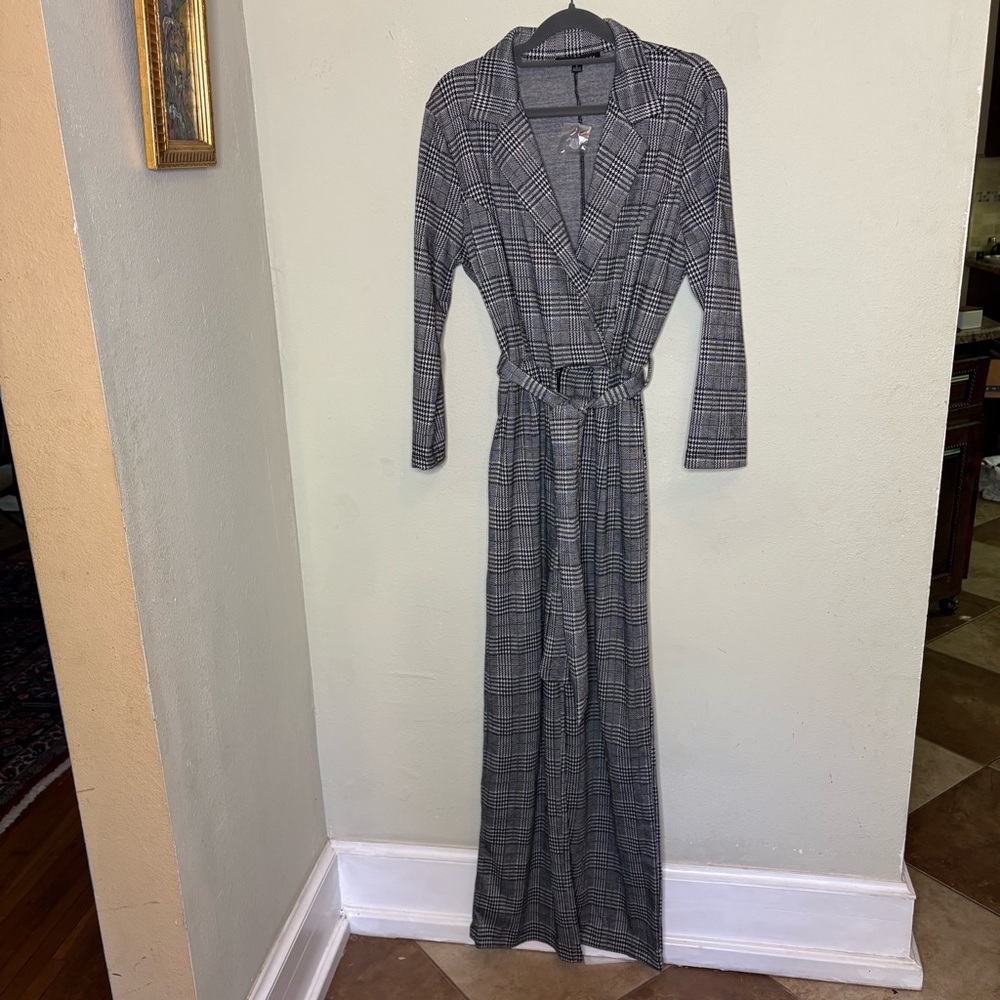 Haute Monde Black & Gray Houndstooth Wrap Jumpsuit Large
